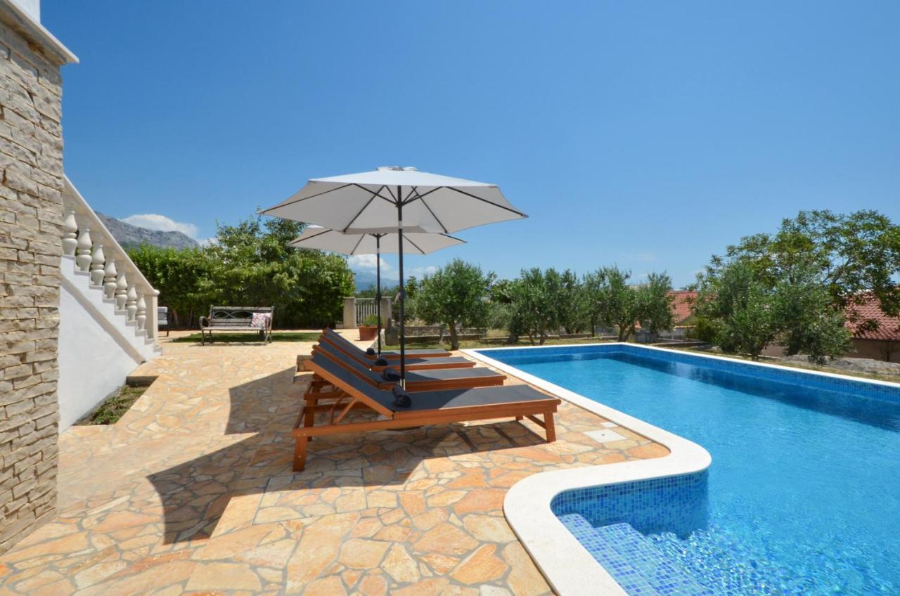 Holiday Home Nevera Kastela Dış mekan fotoğraf