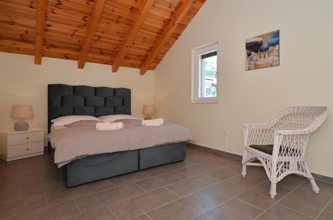 Holiday Home Nevera Kastela Dış mekan fotoğraf