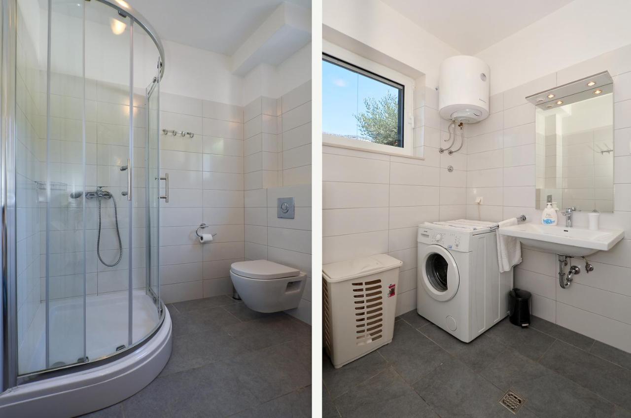 Holiday Home Nevera Kastela Dış mekan fotoğraf