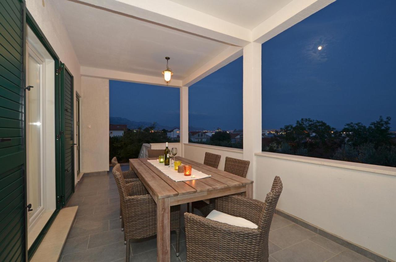 Holiday Home Nevera Kastela Dış mekan fotoğraf